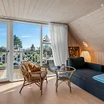 Eikka - 100m From The Sea By Interhome *