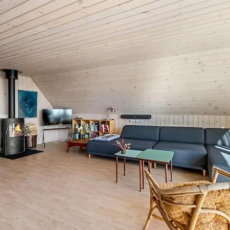בית נופש Eikka - 100m From The Sea By Interhome *