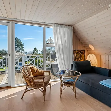 Eikka - 100m From The Sea By Interhome *